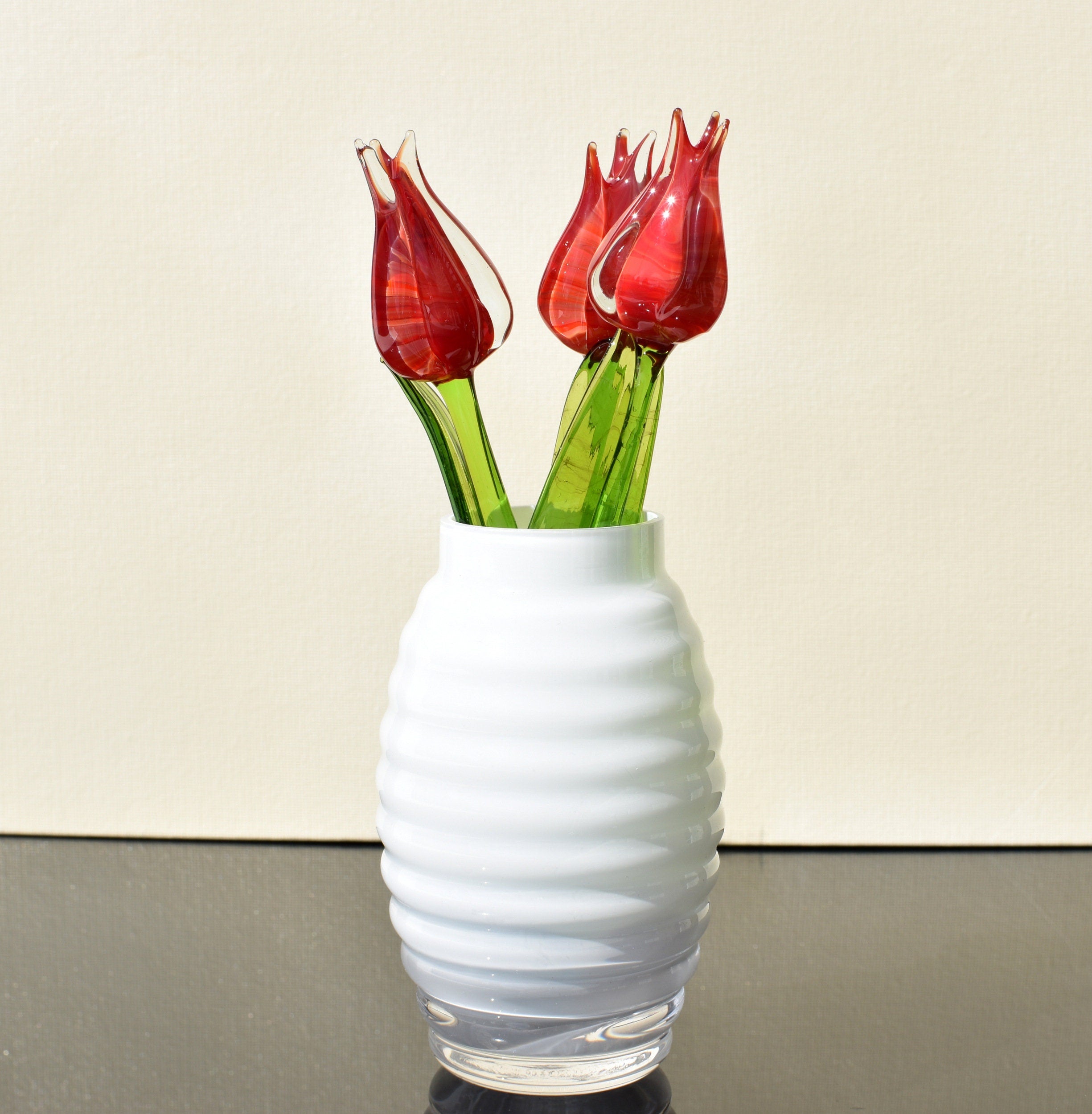 "Liora" Red Glass Tulip