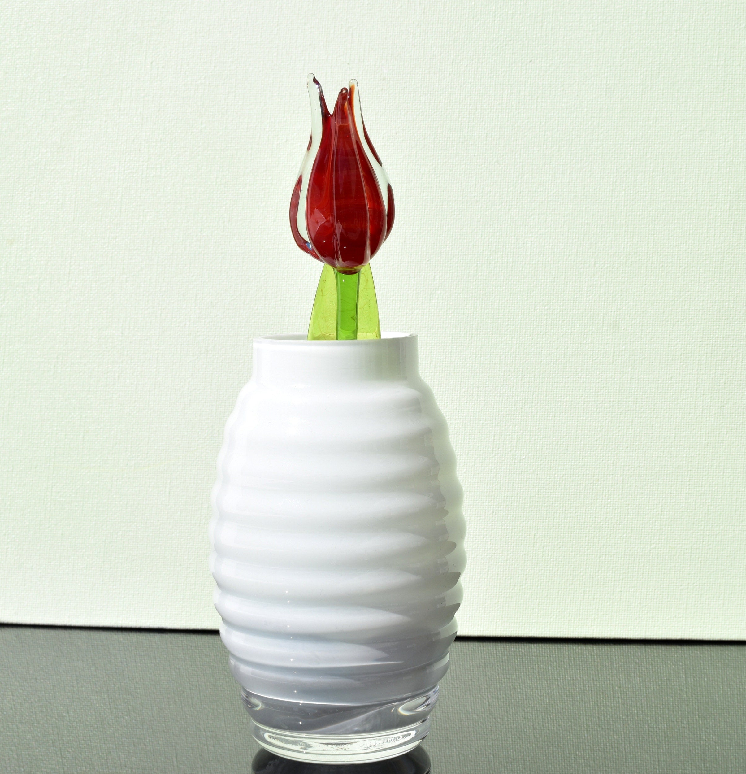 "Liora" Red Glass Tulip