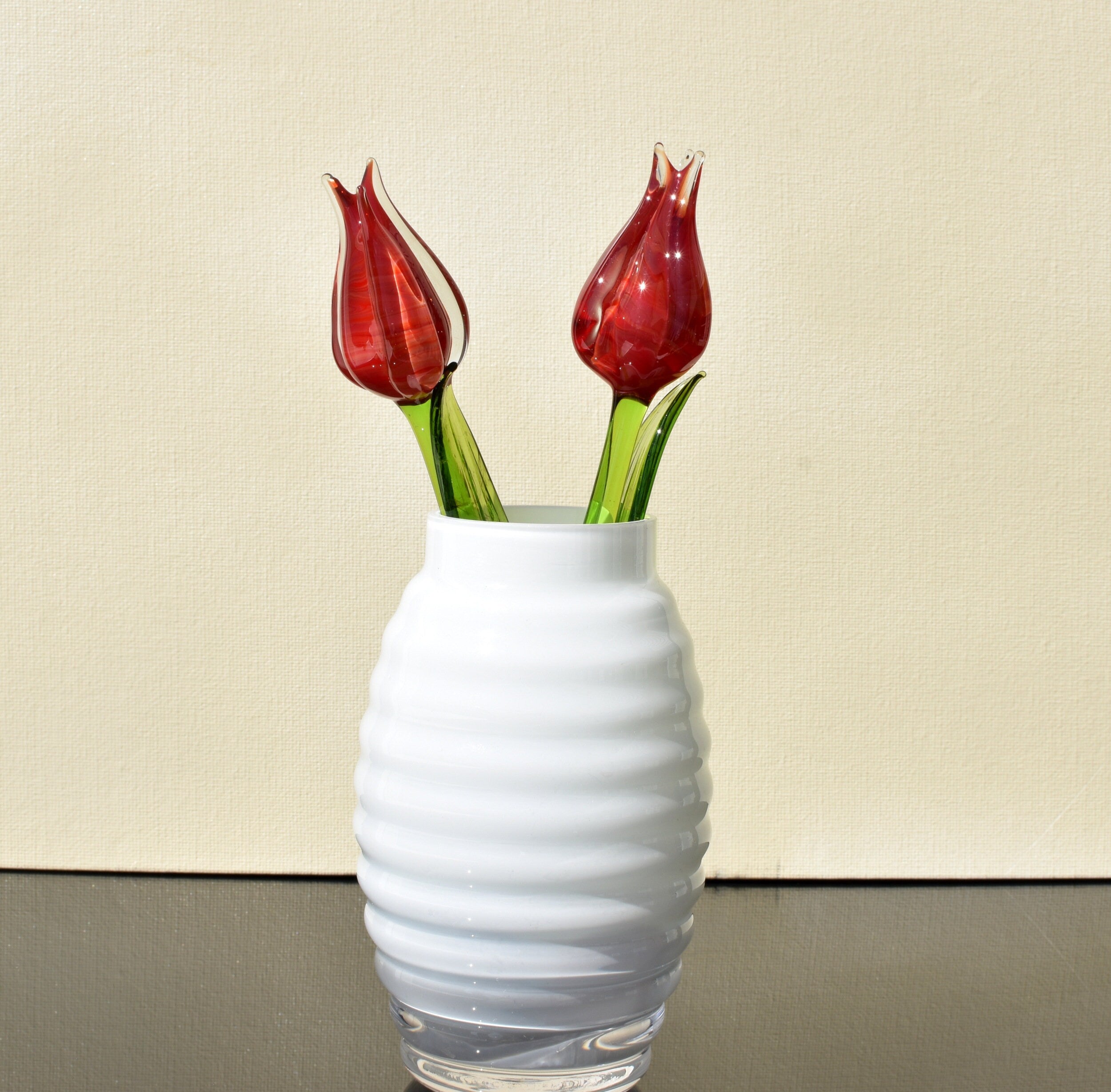 "Liora" Red Glass Tulip